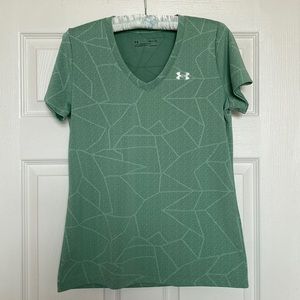 Under Armour Woman’s Heatgear short sleeve Tee   Size SM